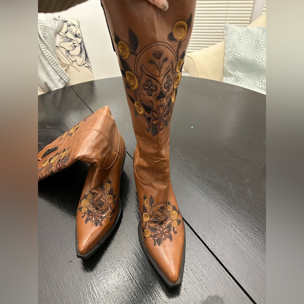 Roper Womens cowgirl Tan Faux Leather 14in Skull Embroidery Boots size 8